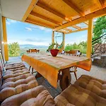 Villa Secluded Escape Hilltop With Hot-tub - Two Bedroom With Hot-tub Drusce