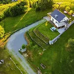 Secluded Escape Hilltop With Hot-tub - Two Bedroom With Hot-tub Villa