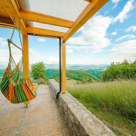 Secluded Escape Hilltop With Hot-tub - Two Bedroom With Hot-tub וילה