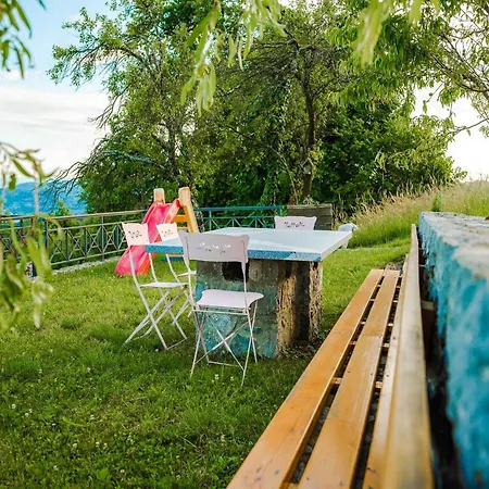 Vila Secluded Escape Hilltop With Hot-tub - Two Bedroom With Hot-tub