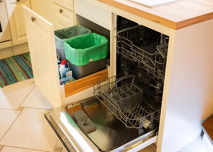 Villa Secluded Escape Hilltop With Hot-tub - Two Bedroom With Hot-tub