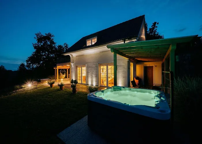 Secluded Escape Hilltop With Hot-tub - Two Bedroom With Hot-tub Drusce