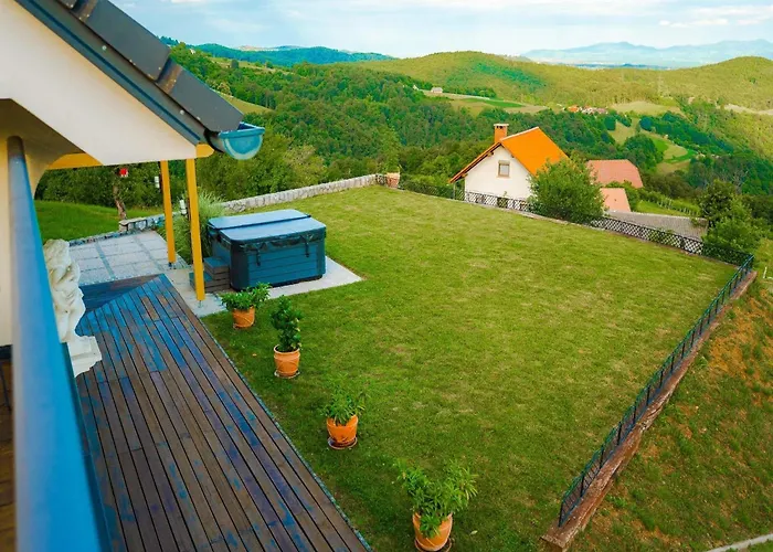 Secluded Escape Hilltop With Hot-tub - Two Bedroom With Hot-tub * Drusce