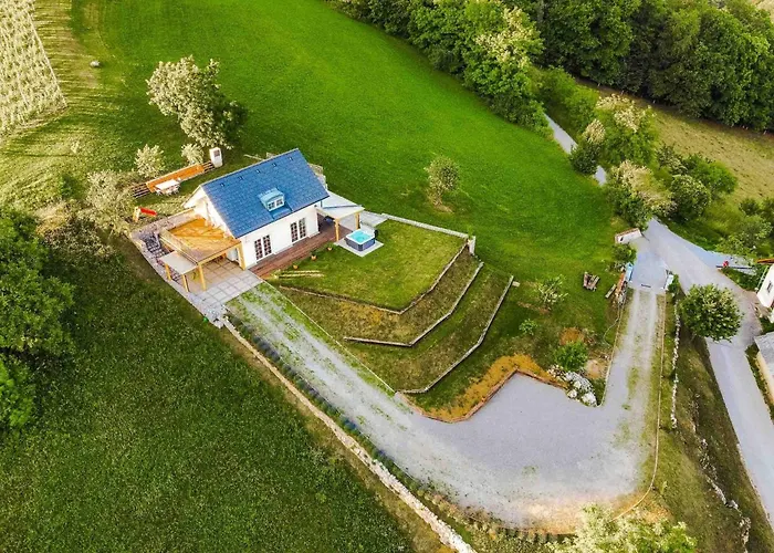 Secluded Escape Hilltop With Hot-tub - Two Bedroom With Hot-tub * Drusce